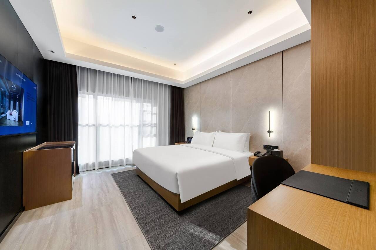 Ramada By Wyndham Wuhan Hankou Exterior foto